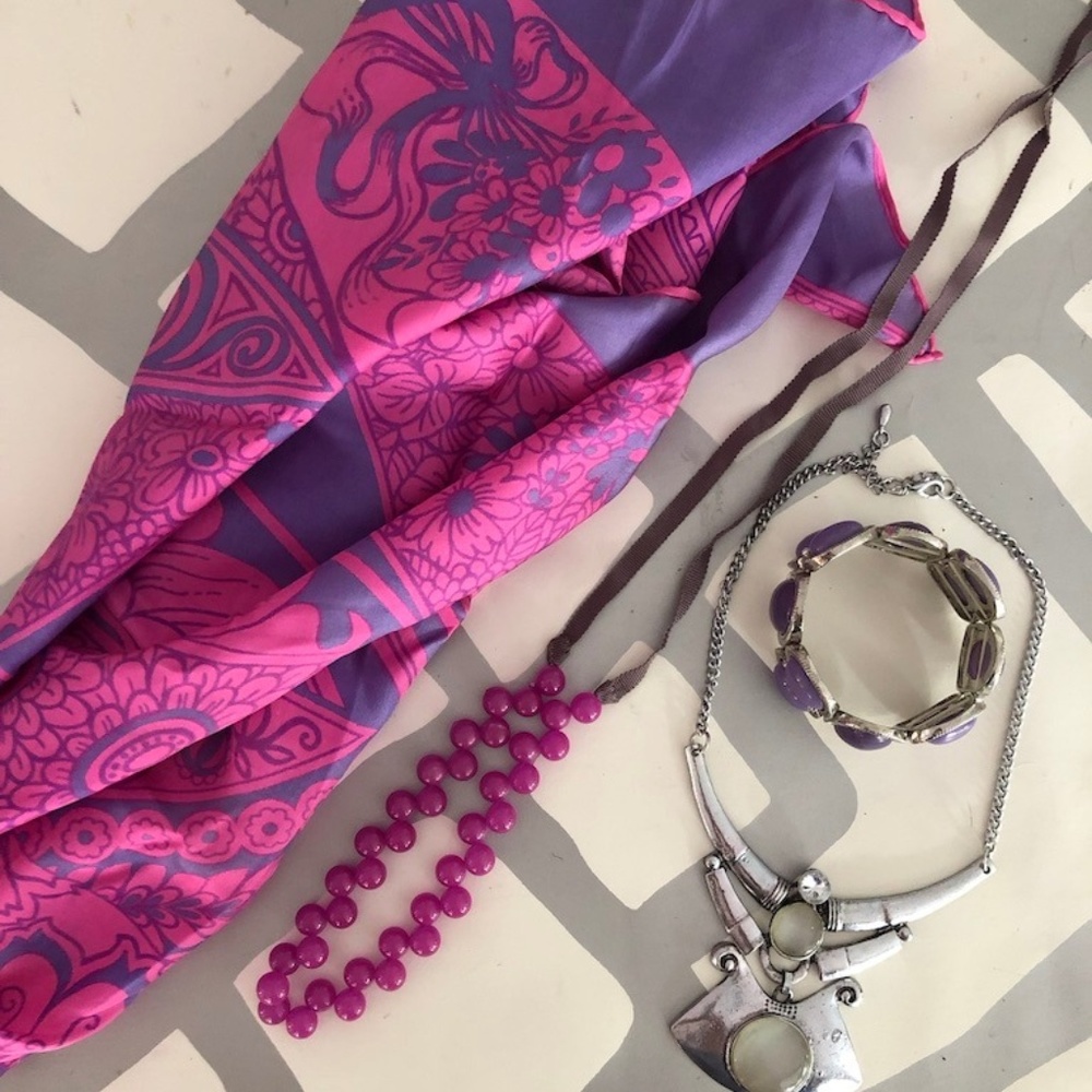 Pink/Purple scarf and jewerly